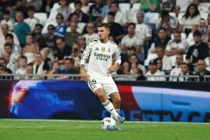 TA：皇马没找到替代者+球员不愿走，塞巴略斯将留在皇马