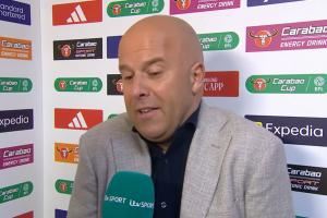 斯洛特：脱衣领黄牌永远愚蠢 要基耶萨这样给我助攻我会找他庆祝