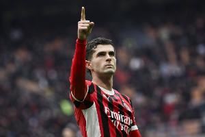 贝尔戈米：普利西奇从右边路解放出来，他在中场和锋线自由活动