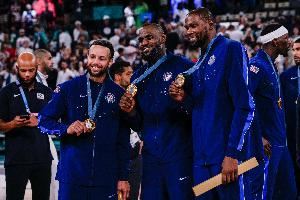 余华：现役里面我最喜欢的就是詹杜库 库里是改变了篮球