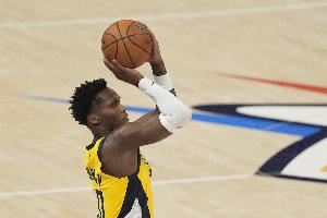 西卡：马瑟林今天怎么投怎么有 不占球权却高效得分让我印象深刻