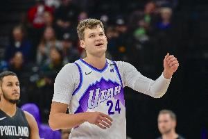 媒体人谈凯斯勒：合同年要往约基奇那路线走了？安吉如何应对