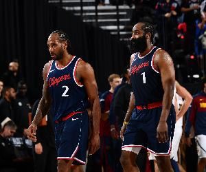 队记：明天主场揭幕战对阵太阳 快船全员健康都可以出战