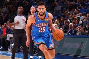 戴格诺特：阿杰伊-米切尔今晚打得很好 这场比赛对他来说是艰难的