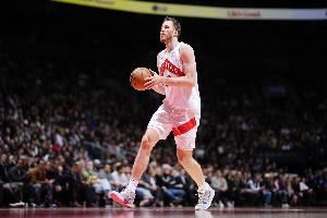 缺席了3场!猛龙迎战雄鹿!珀尔特尔复出&有出场时间限制