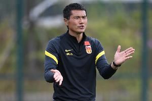 经济观察报:国足选洋帅的经费仅有150万美元,远不及中超名帅