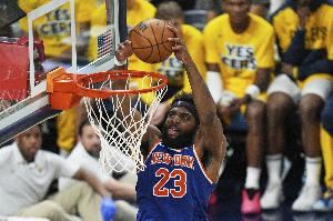 哈特:以前和米罗争论谁是队内最佳篮板手 现在不会他是篮板怪物