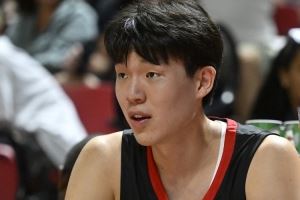 媒体人：等杨瀚森打够50多场G联赛 相信会看到一个不一样的他