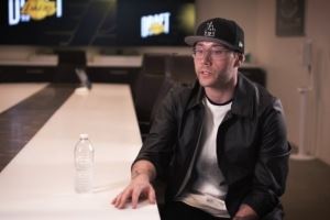 美记：杰西·巴斯过去几年一直在应对一种疾病 正在接受免疫治疗